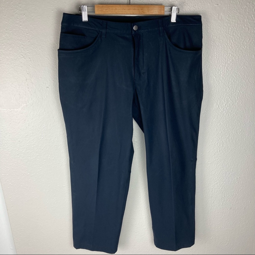 Lululemon Men’s Black Commission Pant
